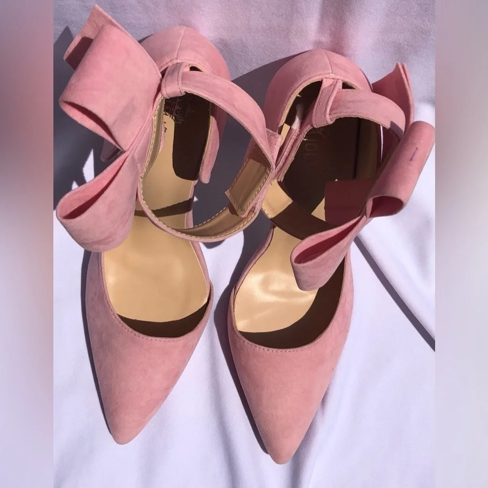 MM July, size 42, size 11 pink 4.5 inch heels, velvet like material. Bow strap - Picture 5 of 16